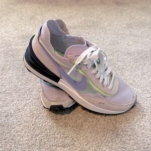 Nike women’s waffle one sneakers size 5.5